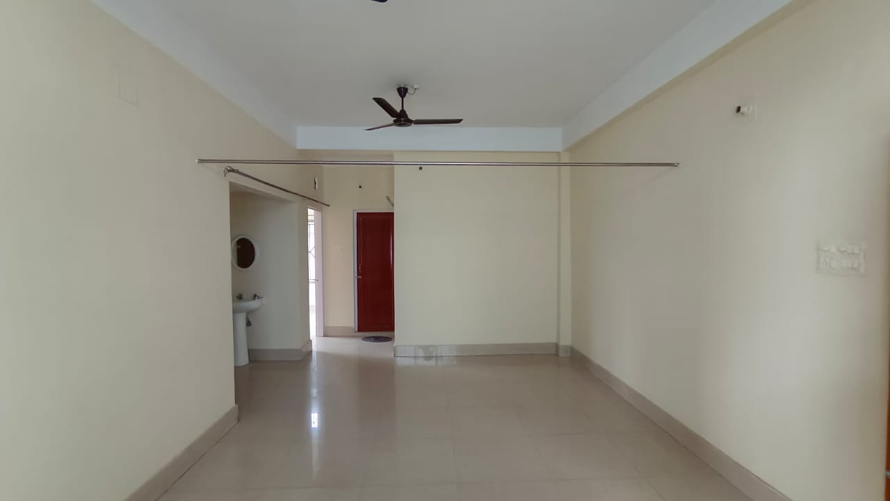 Unfurnished 3bhk in Swaraj Path, Resham Nagar, Khanapara, Guwahati, Assam, India for Rent